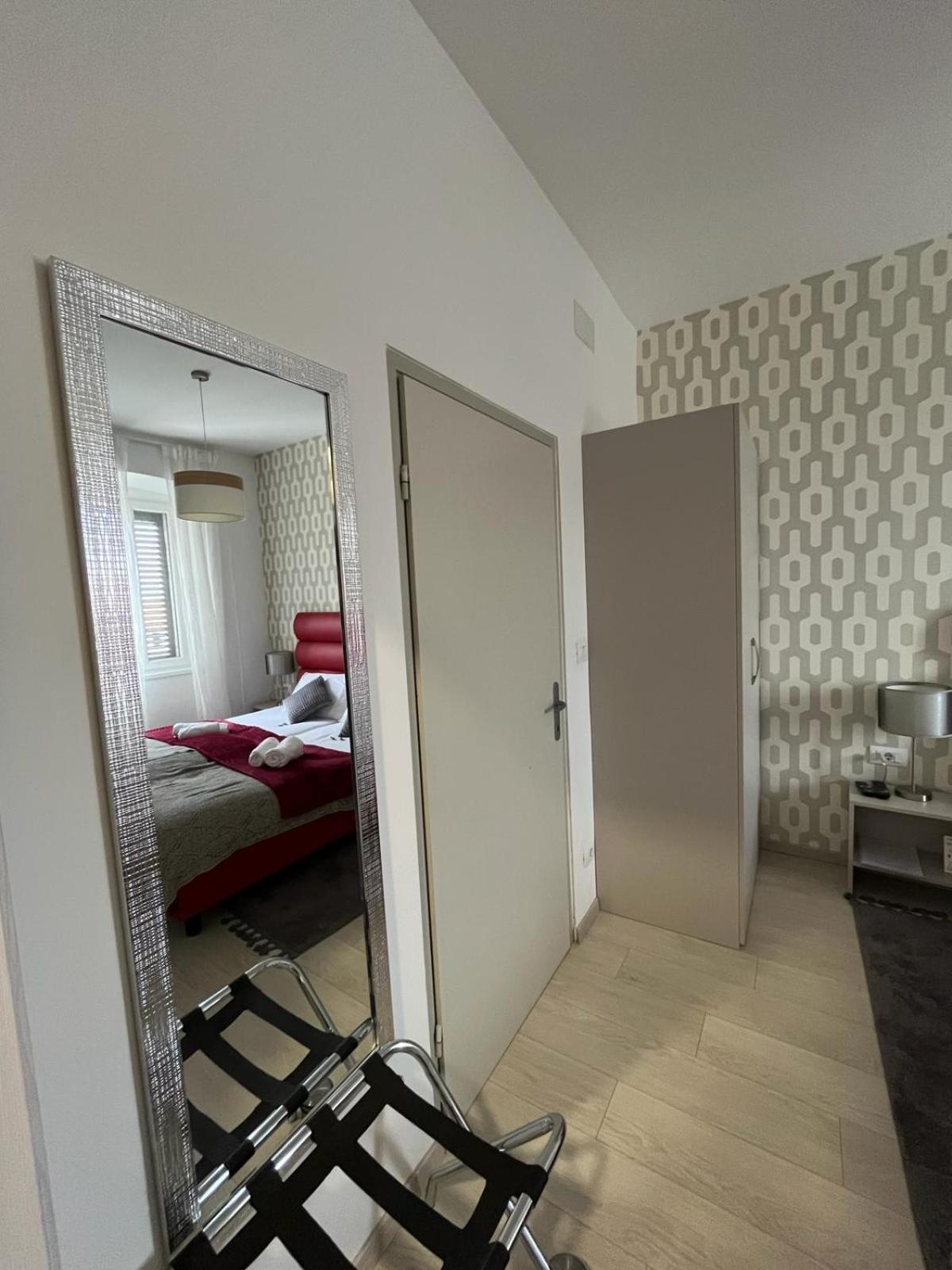 Apartment Arena Pula Zimmer foto