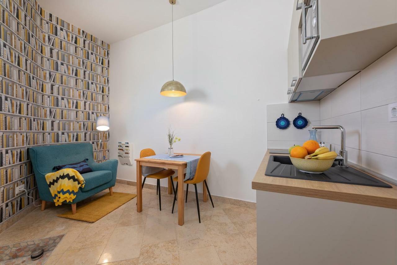 Apartment Arena Pula Exterior foto